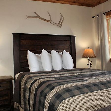 Elkhorn Cabins And Inn West Yellowstone Eksteriør bilde