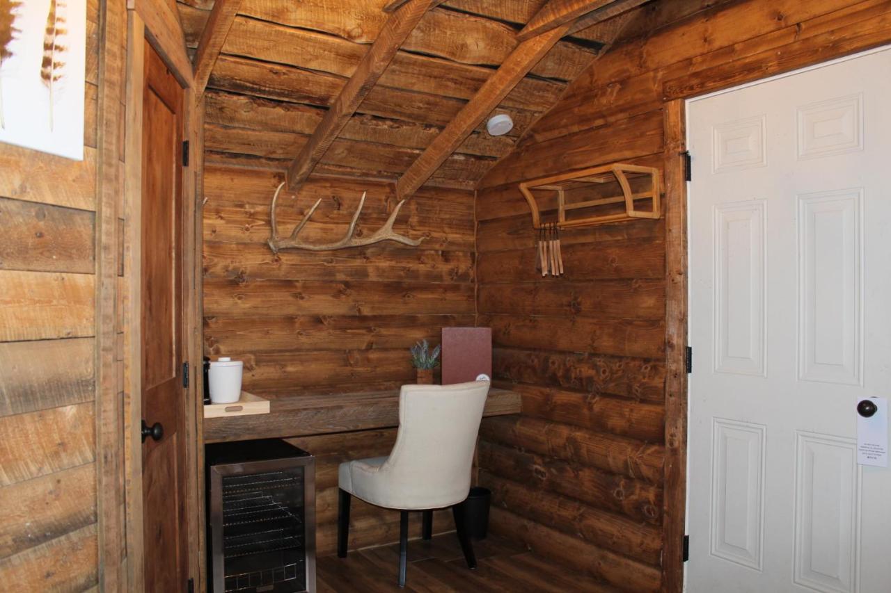 Elkhorn Cabins And Inn West Yellowstone Rom bilde