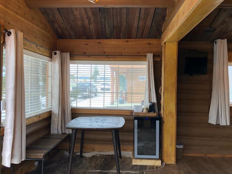Elkhorn Cabins And Inn West Yellowstone Rom bilde