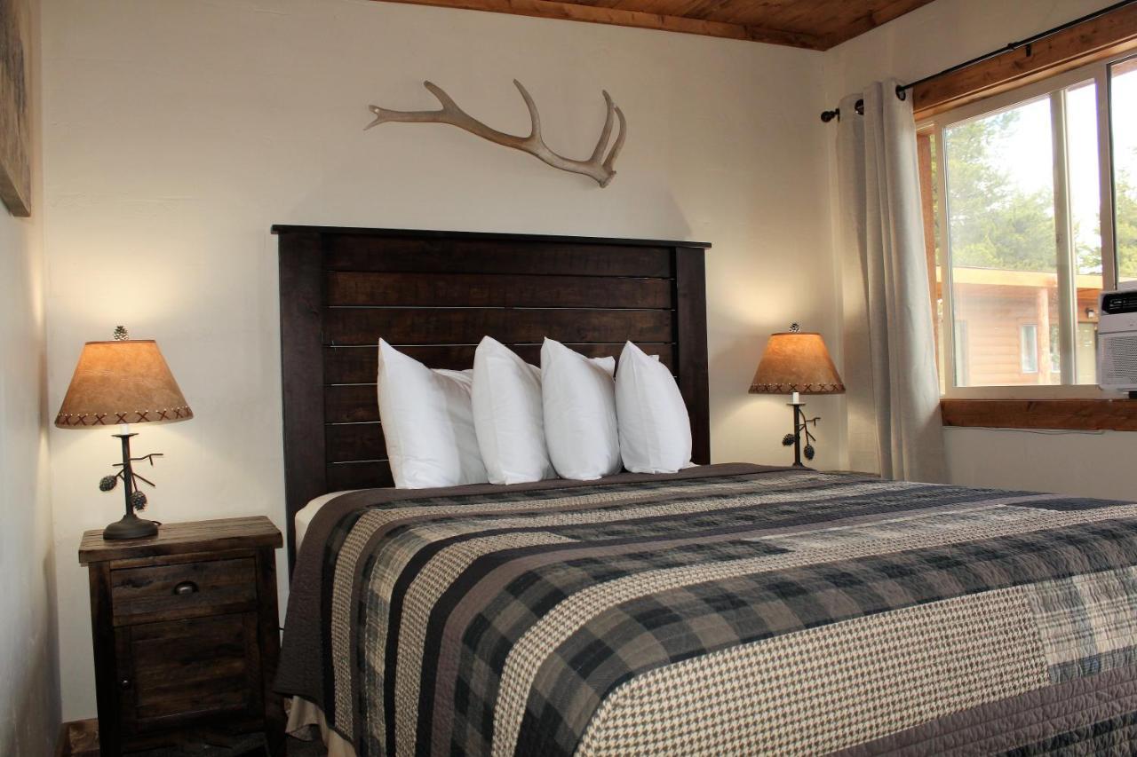 Elkhorn Cabins And Inn West Yellowstone Eksteriør bilde